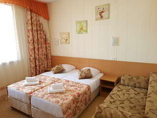 Гостиница Астон Анапа Люкс 2х с отдельным балконом корпус 2 - 2 этаж-1