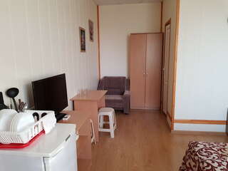 Гостиница Астон Анапа Полулюкс 2х с общим балконом корпус 2 (на бассейны) для 2 взрослых и 2 детей-5