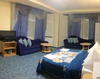 Гостиница Астон Анапа Полулюкс 3х с общим балконом корпус 2 (во двор) для 3 взрослых и 1 ребёнка-3