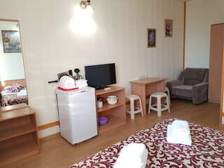 Гостиница Астон Анапа Полулюкс 2х с общим балконом корпус 2 (на бассейны) для 2 взрослых и 2 детей-8