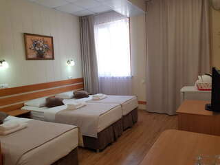 Гостиница Астон Анапа Полулюкс 3х с общим балконом корпус 2 (во двор) 3 этаж-6