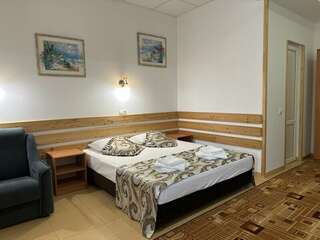 Гостиница Астон Анапа Люкс с верандой 104 корпус 2-1